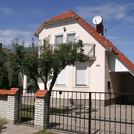 Feriehus In 19513 Balatonmáriafürdő